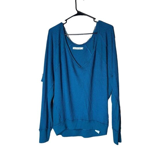 We The Free Women’s Turquoise Thermal Waffle Knit Top Size Medium - Picture 1 of 7